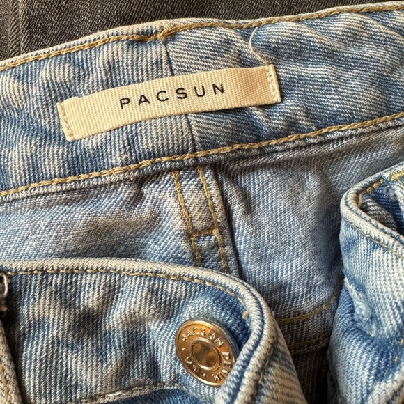 PacSun Blue Mom Jean Distressed Jeans - Picture 3 of 4